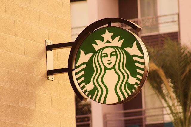 GUIDA al brand management e identità visiva per PMI